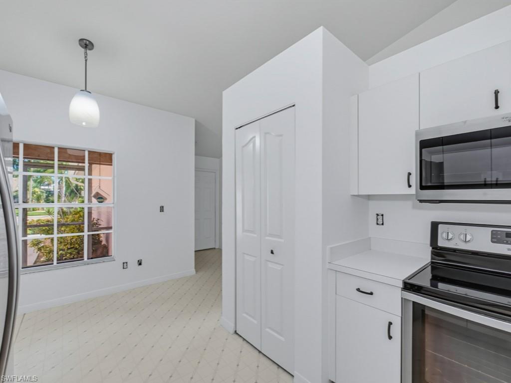 447 Saint Andrews Blvd 144-0 Property Photo 7