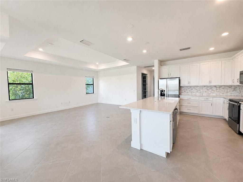 3929 Hampton Cir Property Photo 10