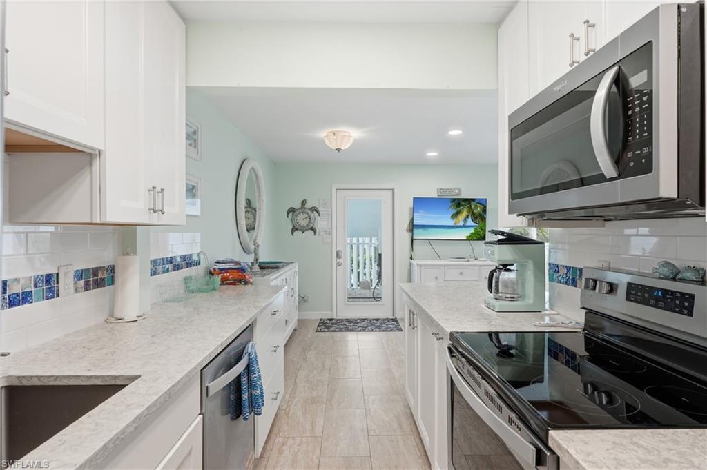 1065 Gulf Shore Blvd N 108 Property Photo 11
