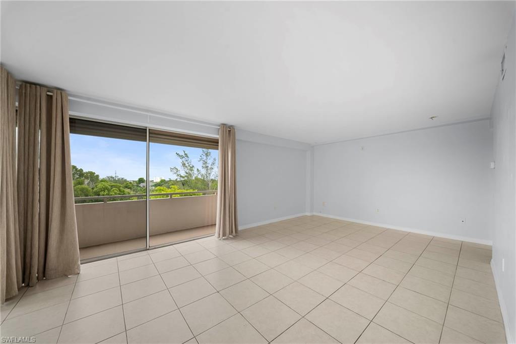 4807 Sunset Ct 405 Property Photo 6