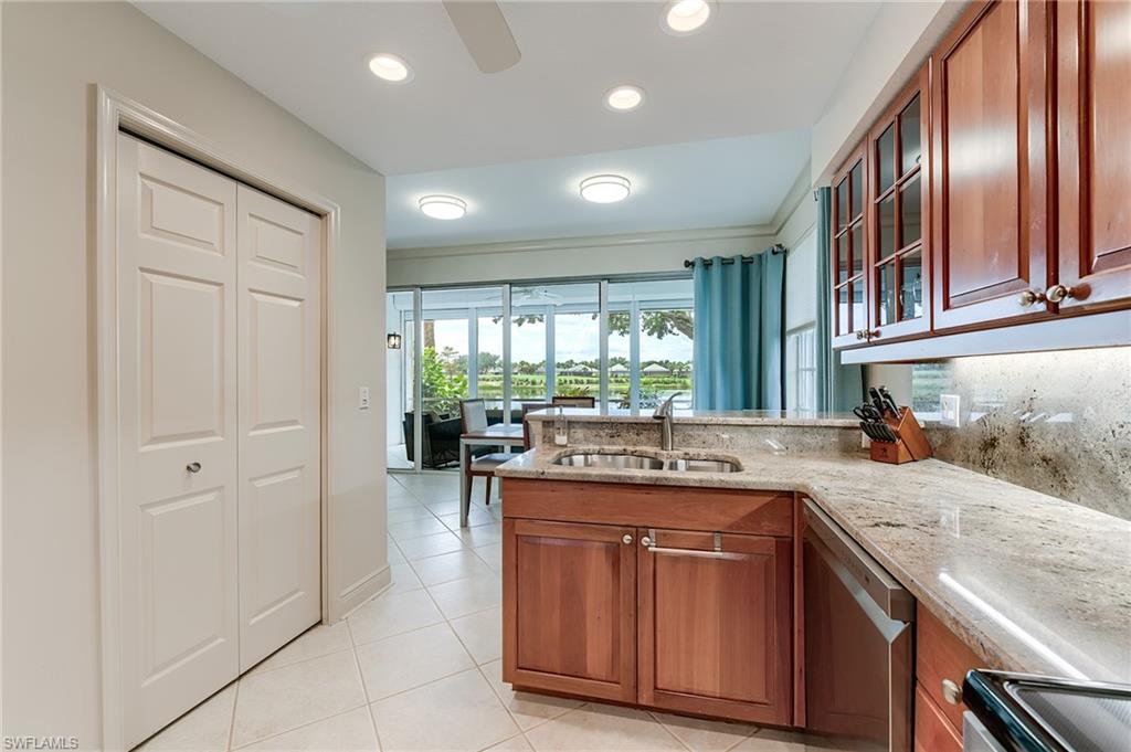 9151 Palmetto Ridge Dr 102 Property Photo 10