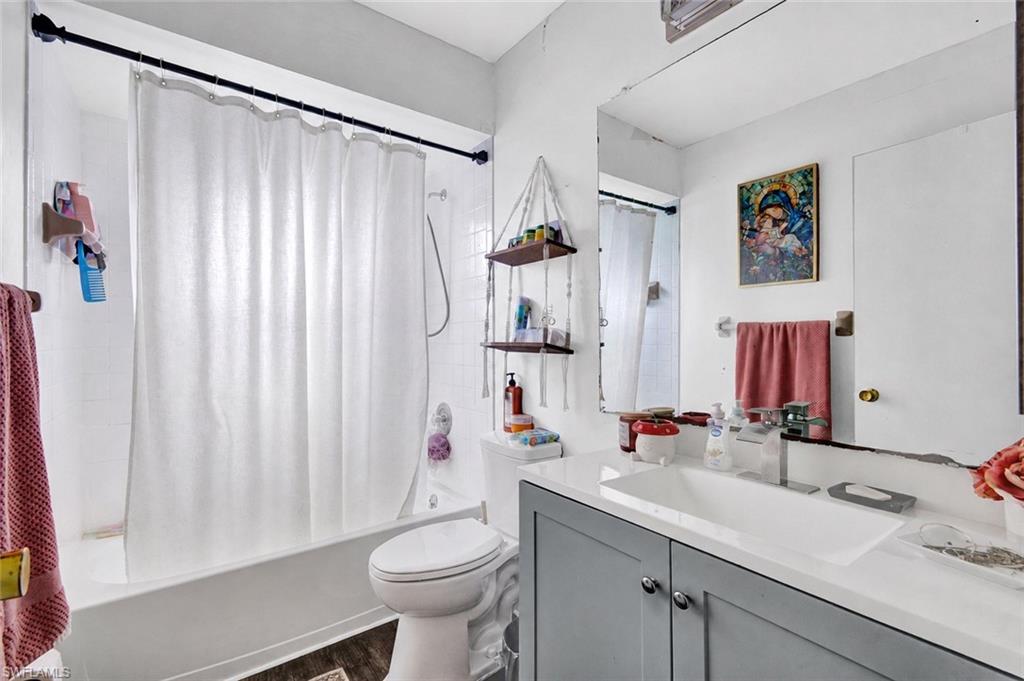 227-225 Cape Coral Pkwy E Property Photo 18