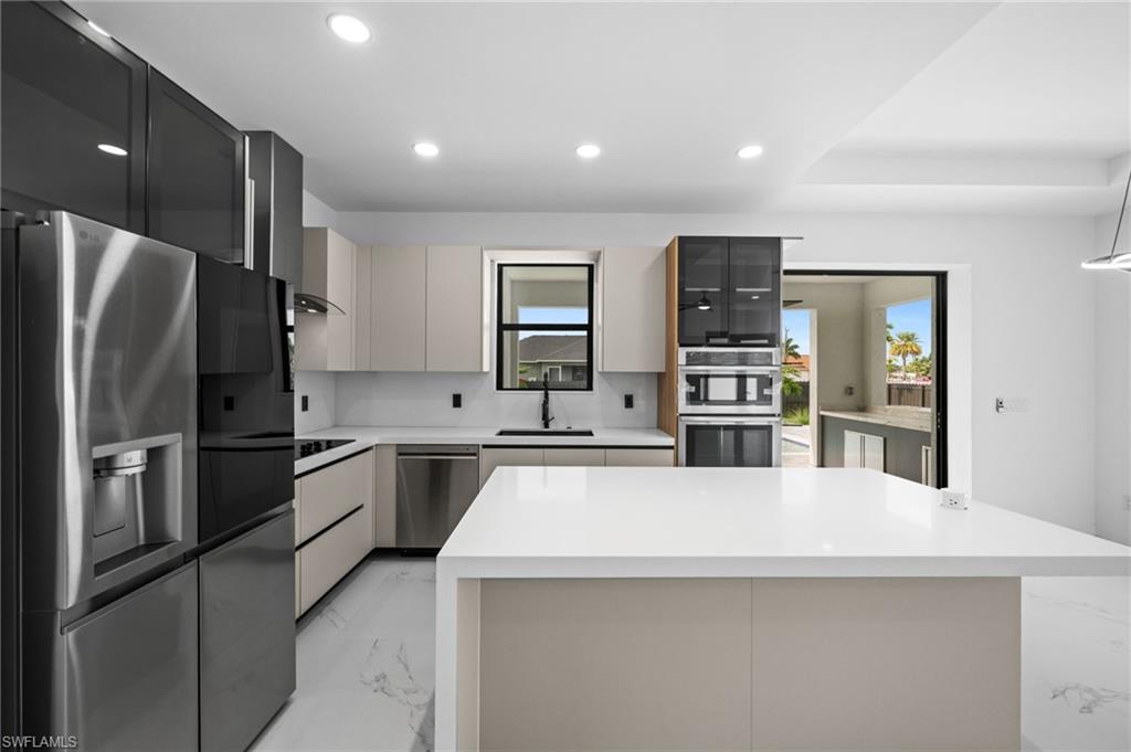 1609 16th Ter Property Photo 15