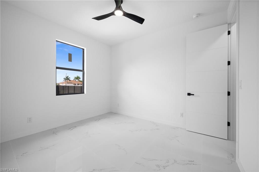 1609 16th Ter Property Photo 24