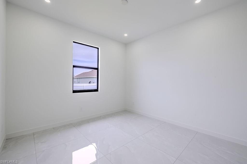226026721 Property Photo 12