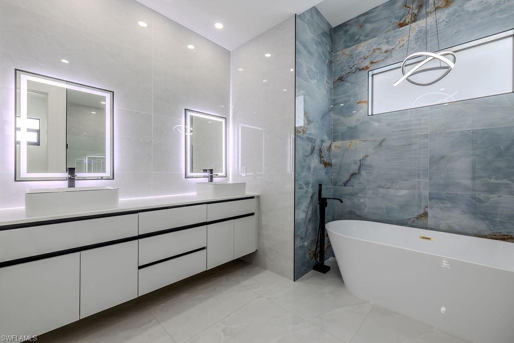 226026721 Property Photo 23