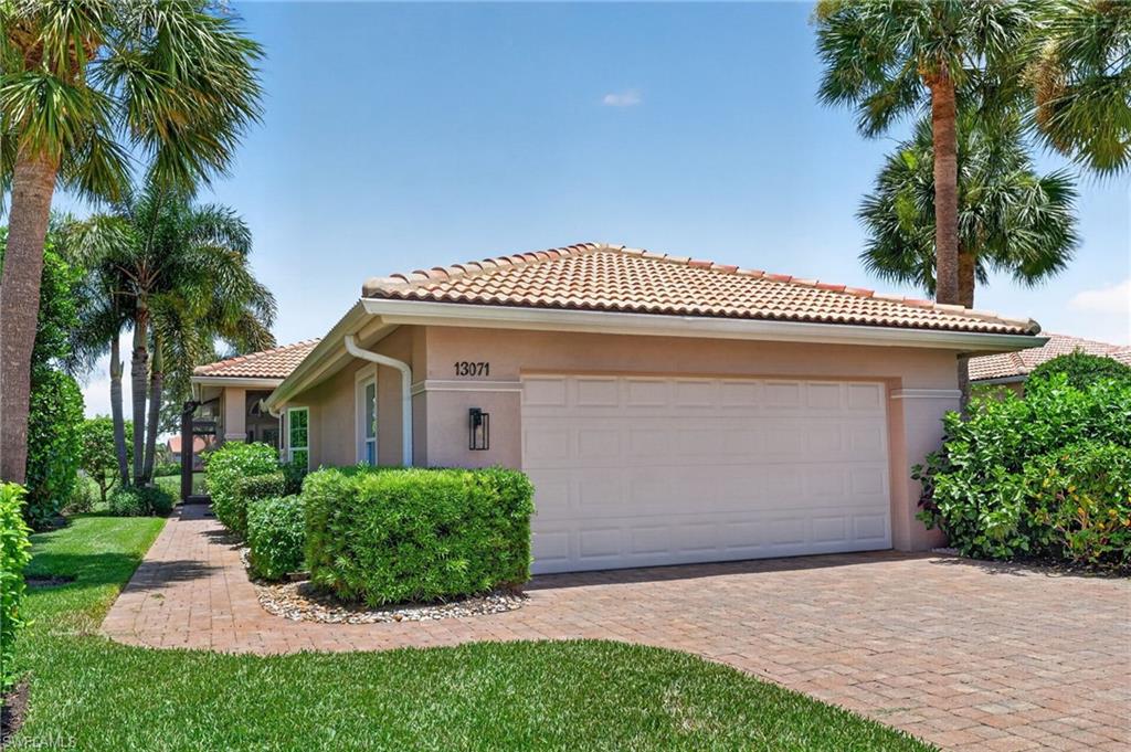 13071 Southampton DR Property Photo 1