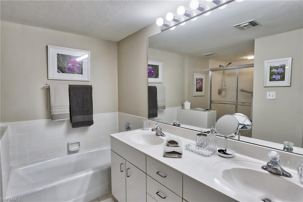 5637 Turtle Bay Dr Ii-22 Property Photo 9