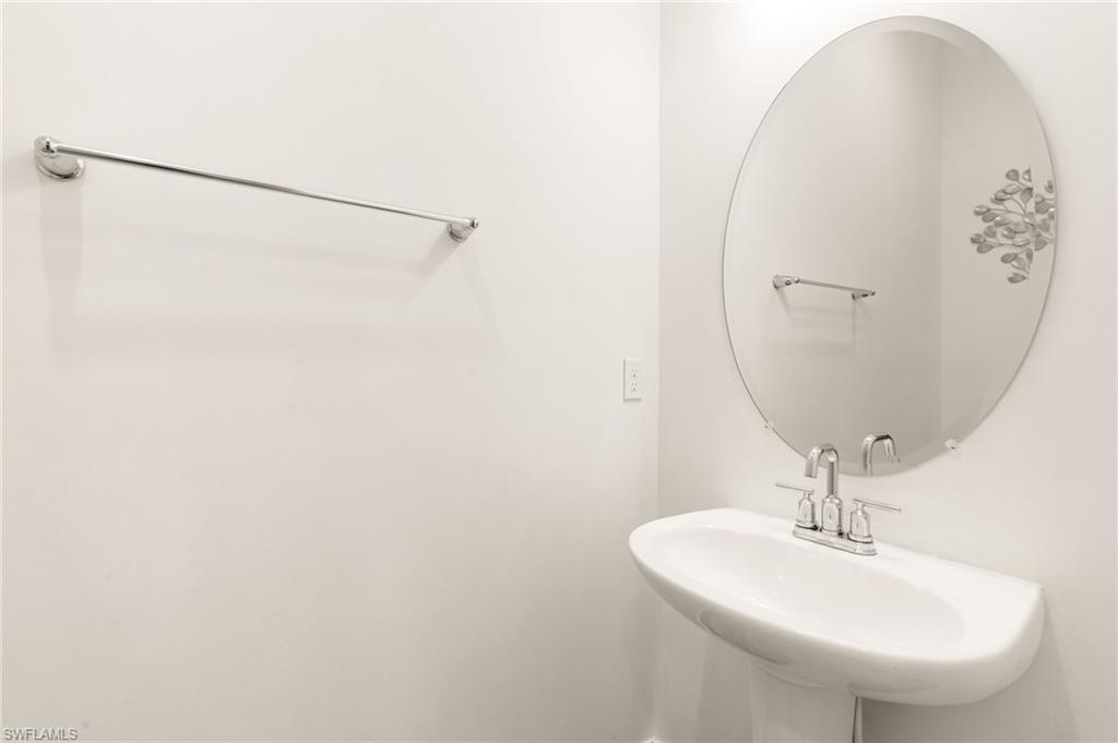 9344 Glenforest Dr Property Photo 28