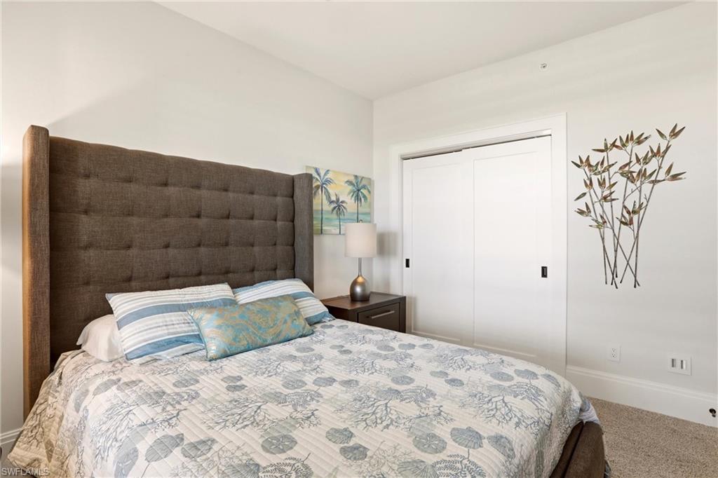 425 Cove Tower Dr 1002 Property Photo 28
