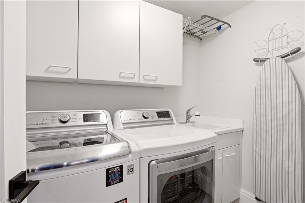 425 Cove Tower Dr 1002 Property Photo 29