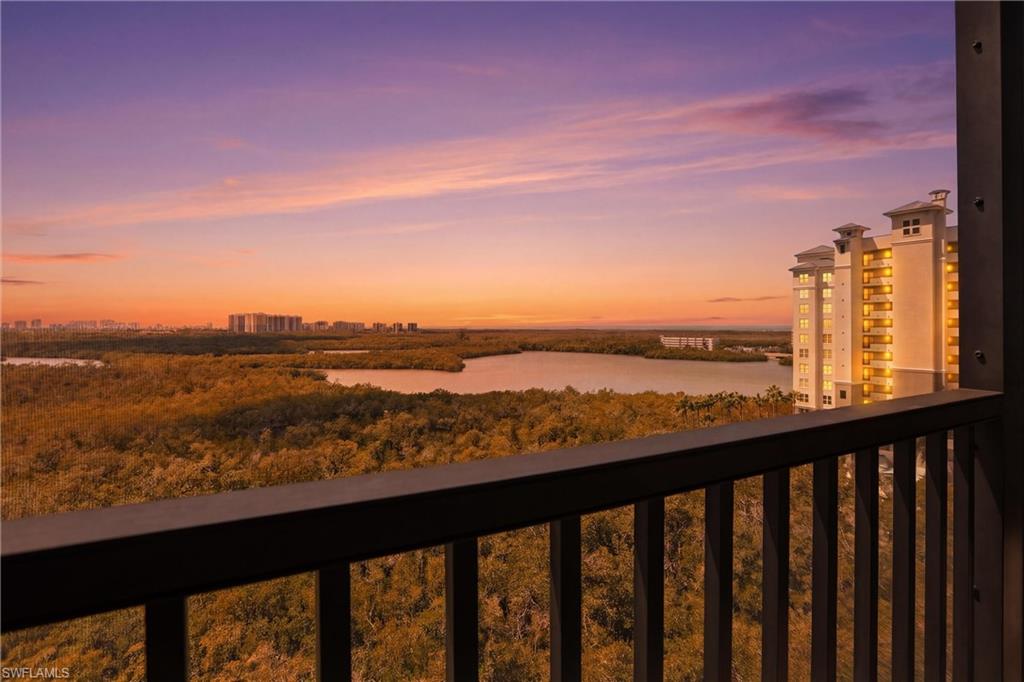 425 Cove Tower Dr 1002 Property Photo 40