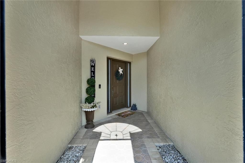 453 Countryside Dr Property Photo 2