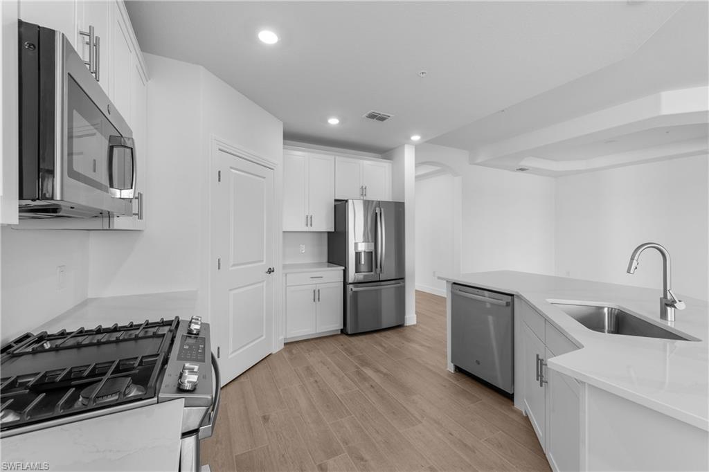 16374 Willowgreen Rd 511 Property Photo 7