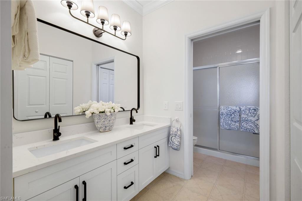 2390 Piccadilly Circus 202 Property Photo 17