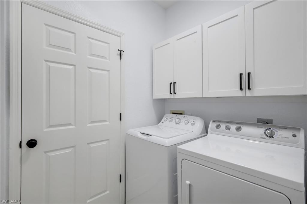 2390 Piccadilly Circus 202 Property Photo 20