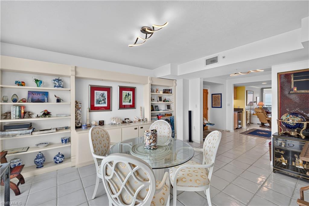 7515 Pelican Bay Blvd 17b Property Photo 2