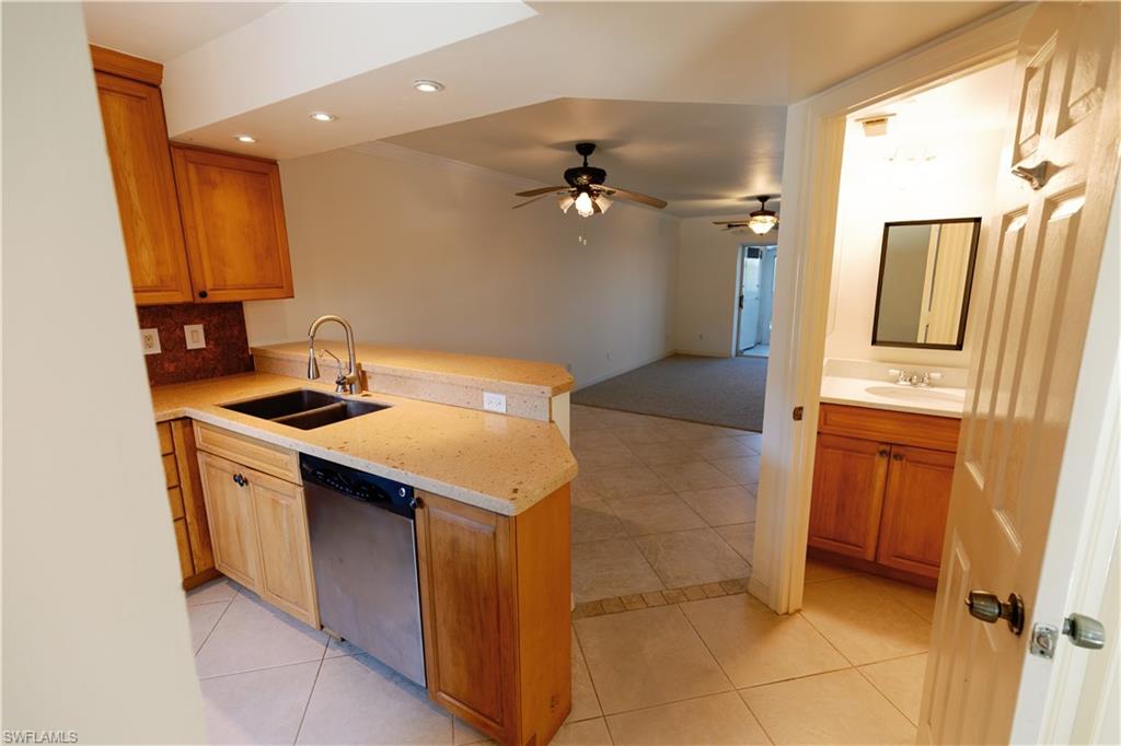 1015 Mainsail Dr 103 Property Photo 10