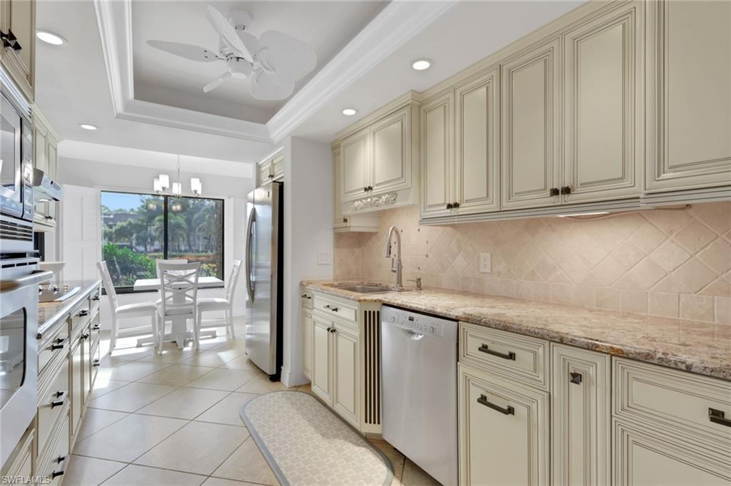5964 Pelican Bay Blvd 415 Property Photo 2