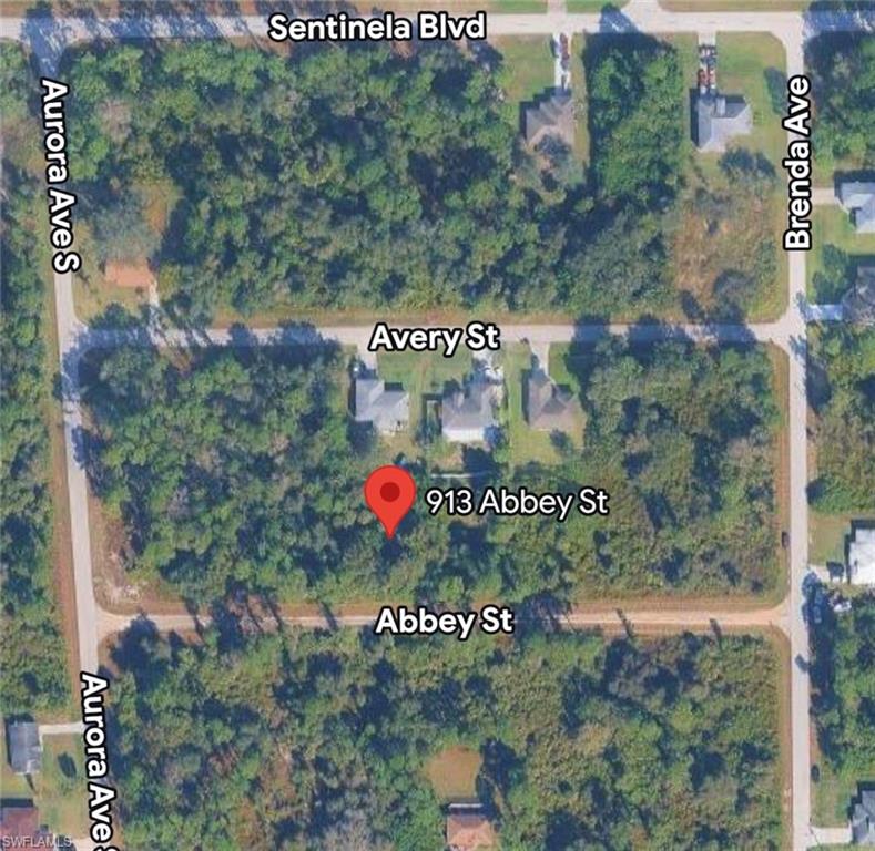 913 Abbey St E Property Photo 4