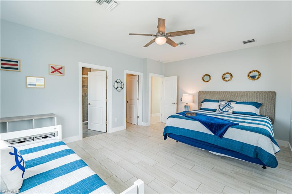 3749 Estero Blvd Property Photo 21