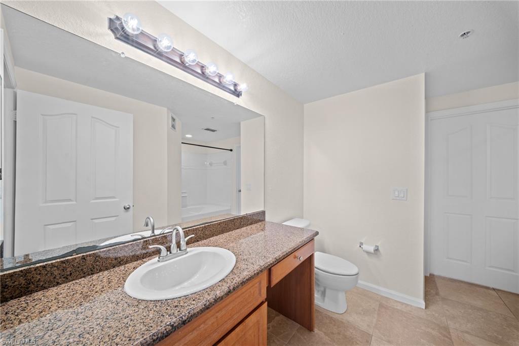 13000 Positano Cir 204 Property Photo 10