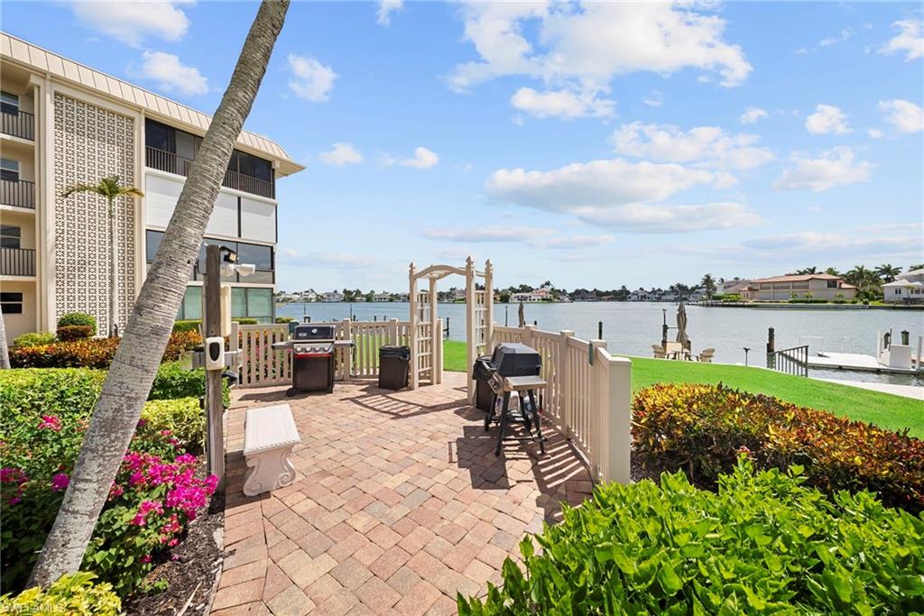 3200 Gulf Shore Blvd N 107 Property Photo 17