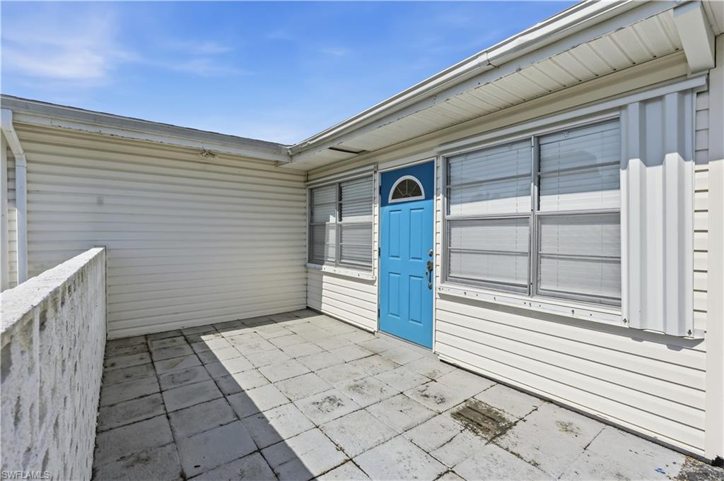 4220 Deleon St Property Photo 3
