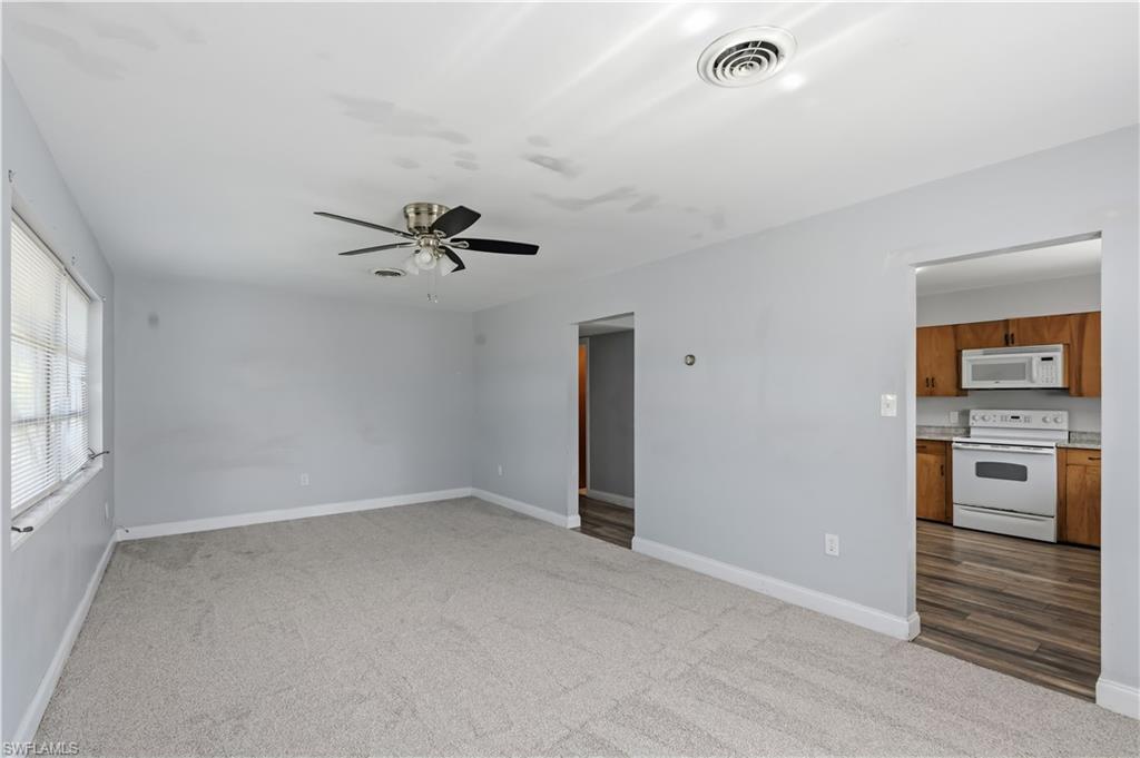 4220 Deleon St Property Photo 26