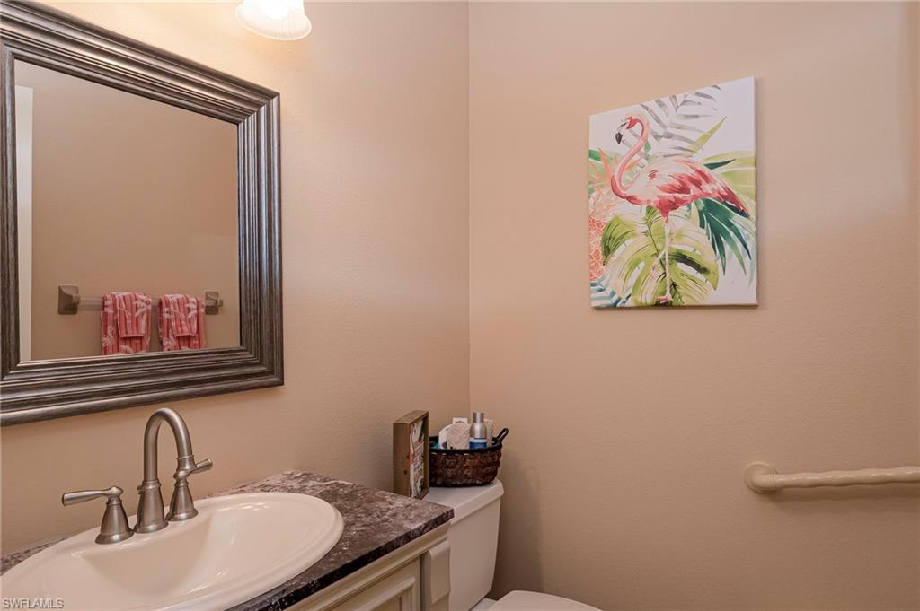 6916 Winkler Rd Property Photo 24