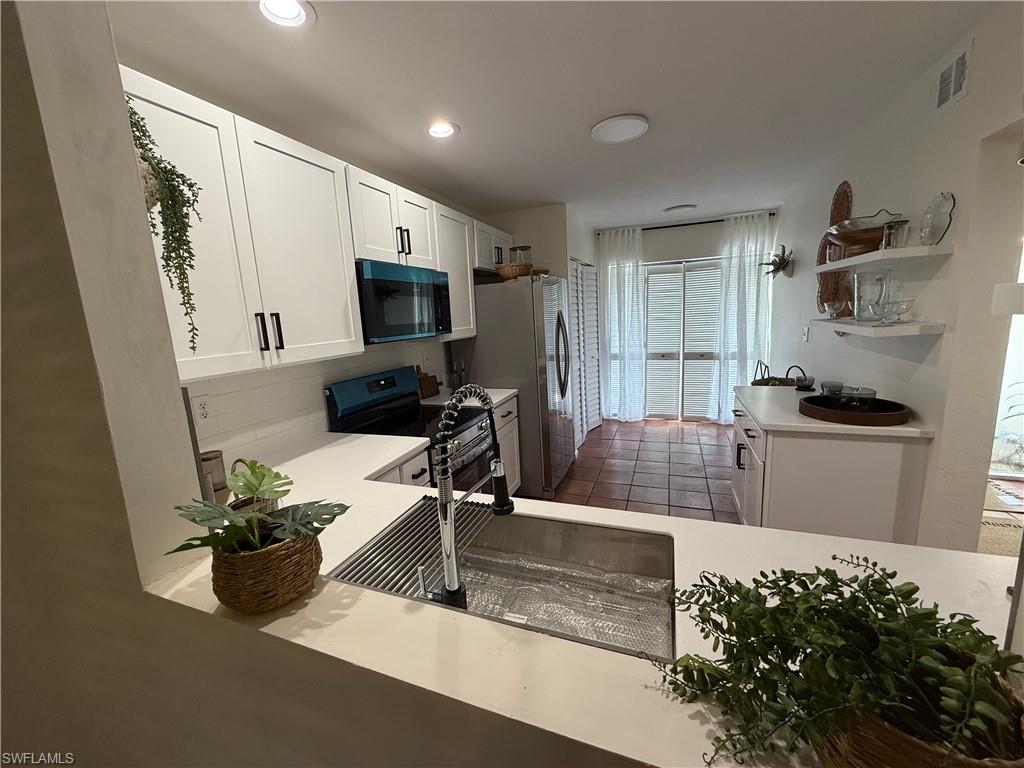 1826 Kings Lake Blvd 203 Property Photo 16