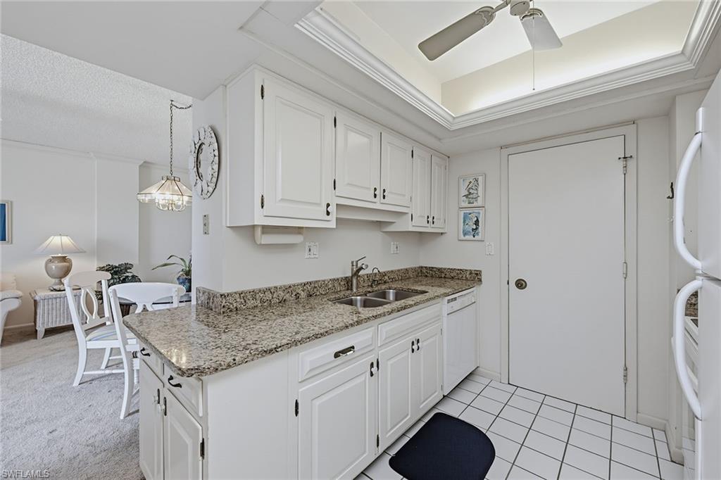 220 Seaview Ct 413 Property Photo 6