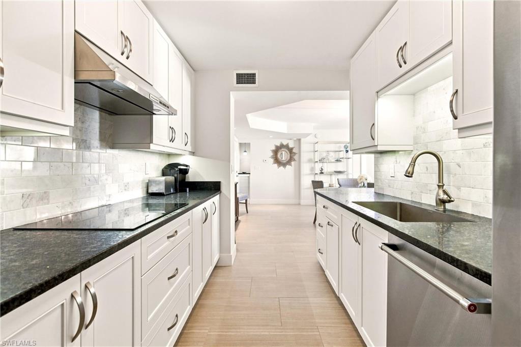 4001 Gulf Shore Blvd N 904 Property Photo 12