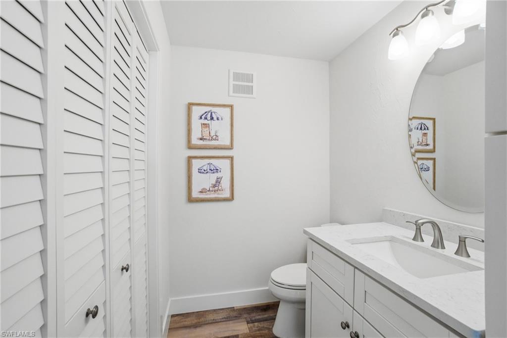 305 Goodlette-frank Rd S C205 Property Photo 17
