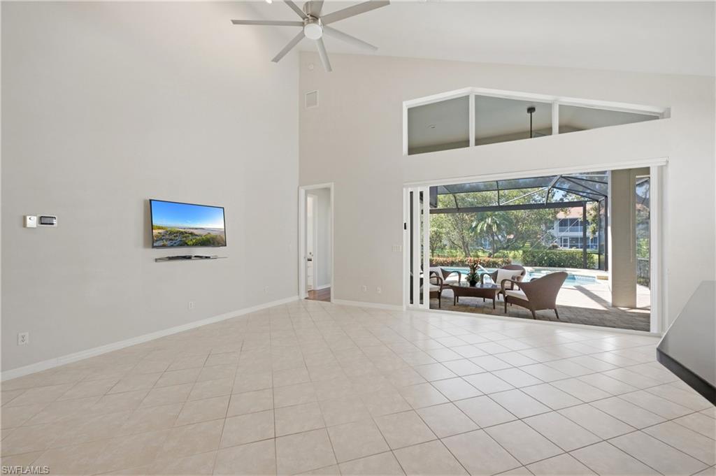 1960 Timarron Way Property Photo 3