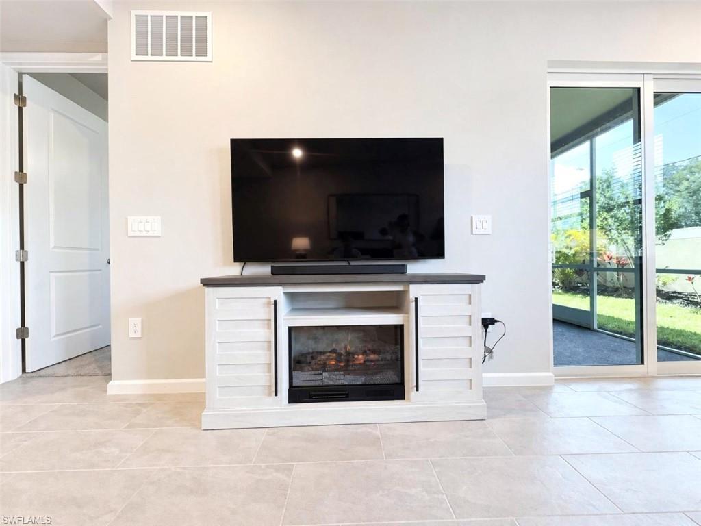 4660 Arboretum Cir 102 Property Photo 11