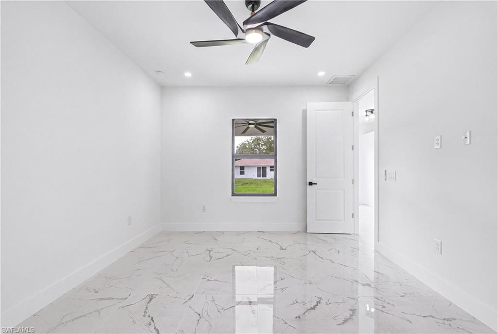 3601 55th St W Property Photo 16