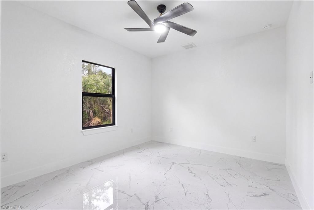 3601 55th St W Property Photo 18