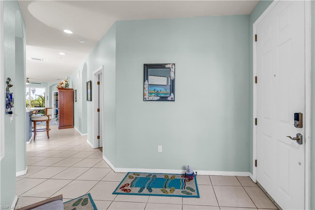 20061 Sanibel View Cir 101 Property Photo 4