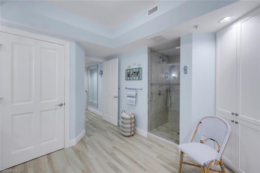 1060 Borghese Ln 1404 Property Photo 17