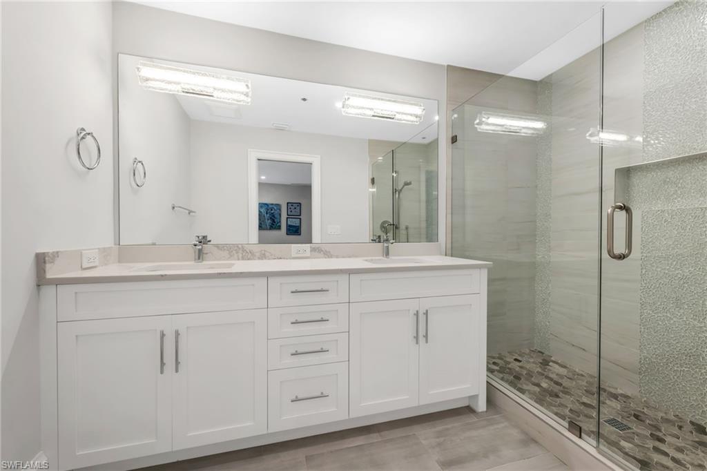 569 Park Shore Dr G5 Property Photo 17