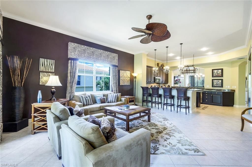 2826 Tiburon Blvd E 103 Property Photo 5