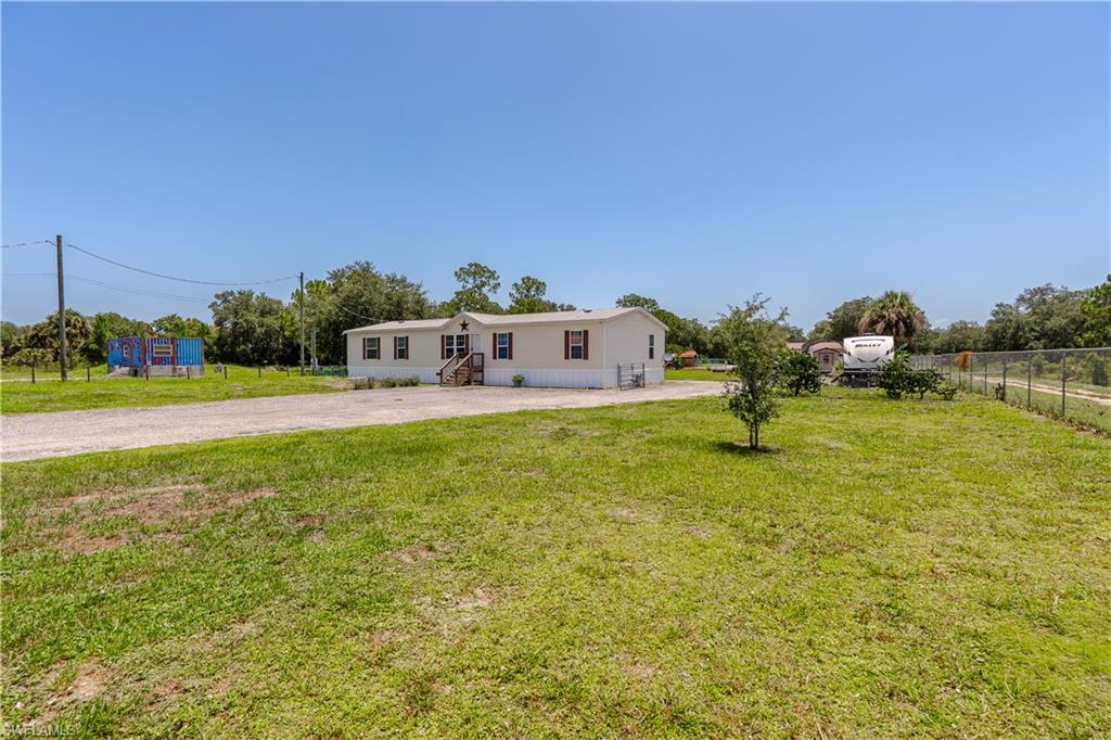 585 Lindero St Property Photo 6