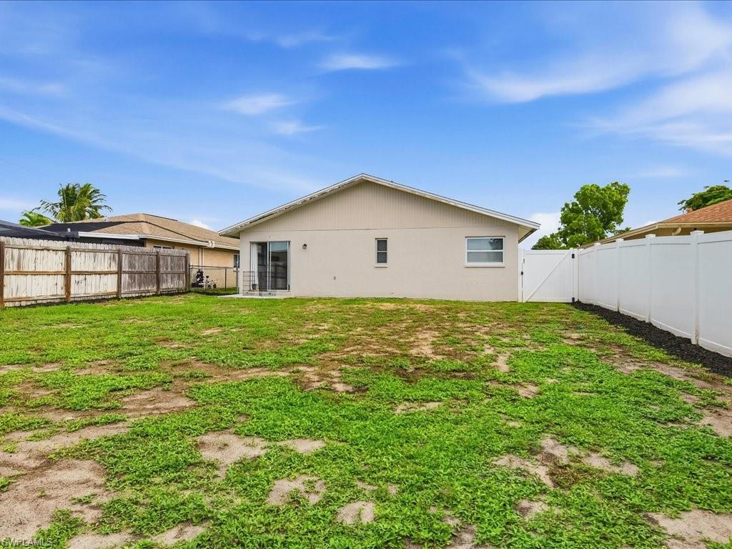 646 99th Ave N Property Photo 23