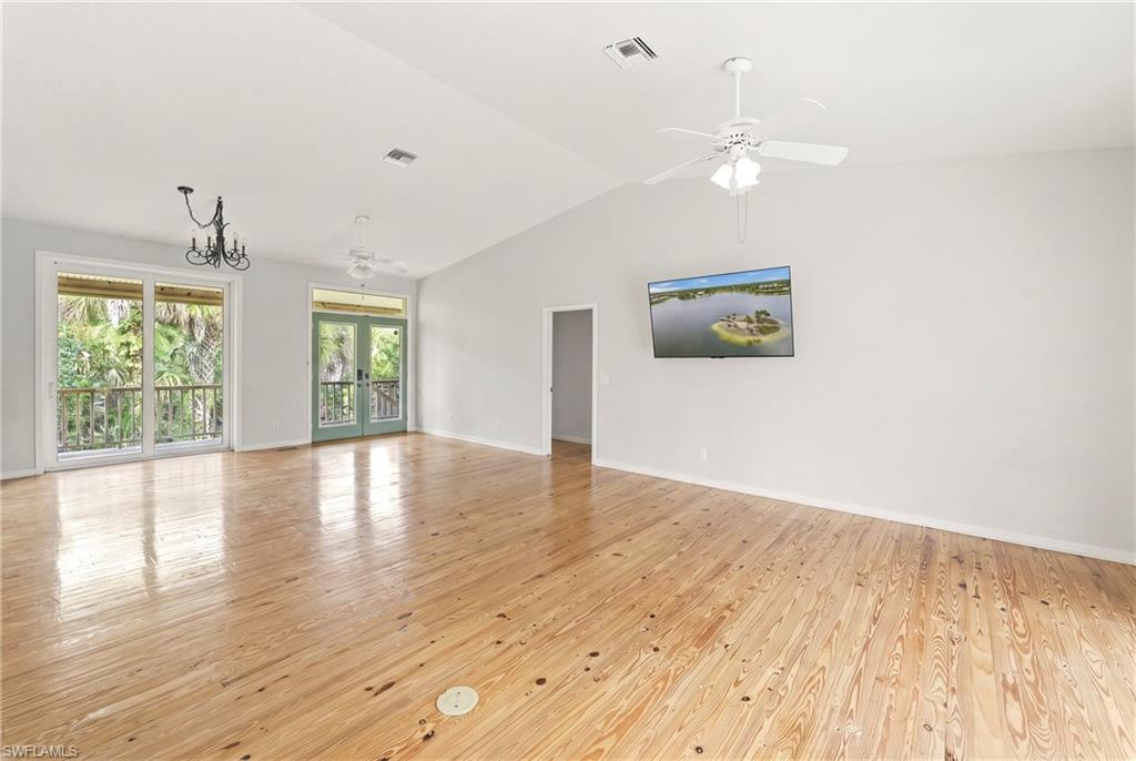 875 20th St Ne Property Photo 13