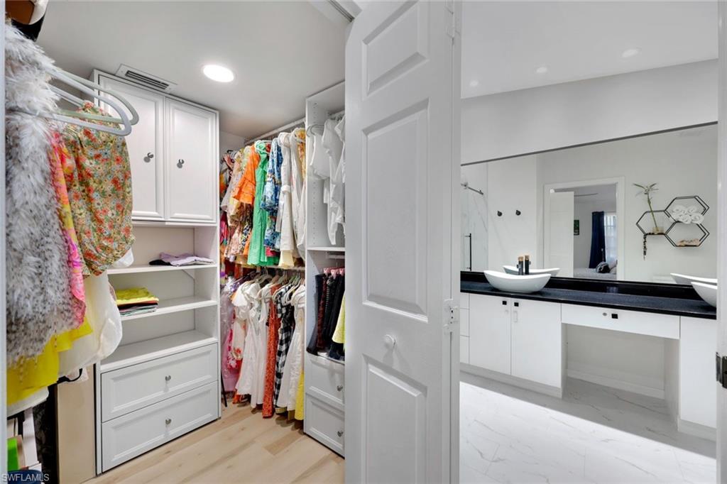 7518 Silver Trumpet Ln 201 Property Photo 18