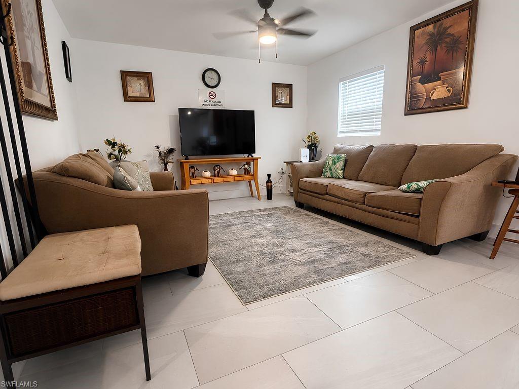 2839 Cocos Ave Property Photo 3