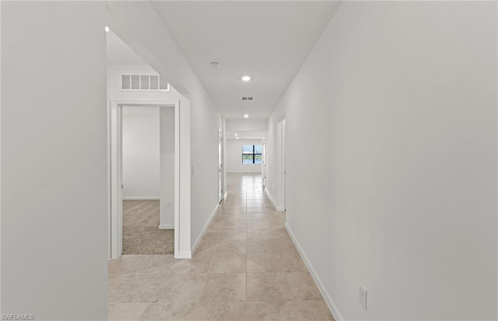 1137 Caloosa Breeze Dr Property Photo 5