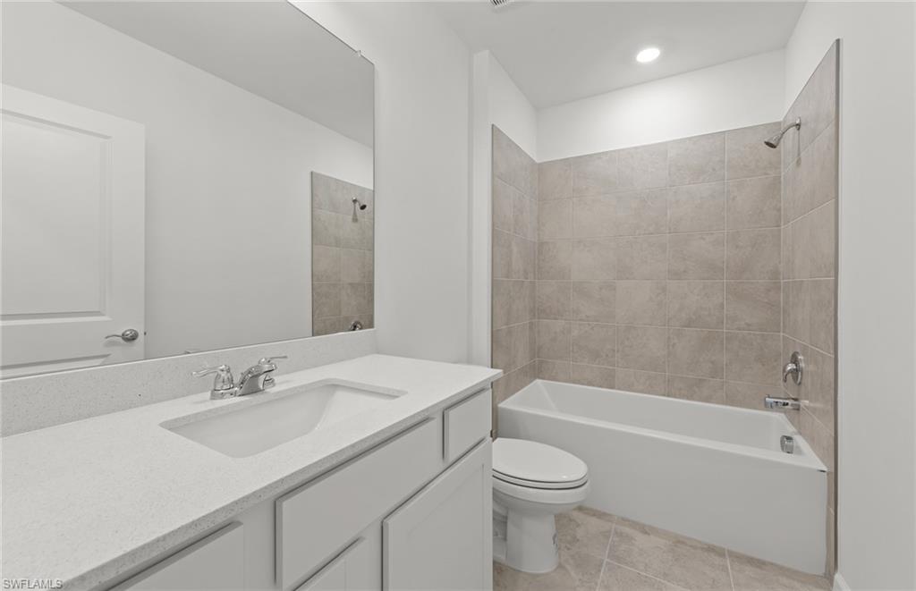 1137 Caloosa Breeze Dr Property Photo 8