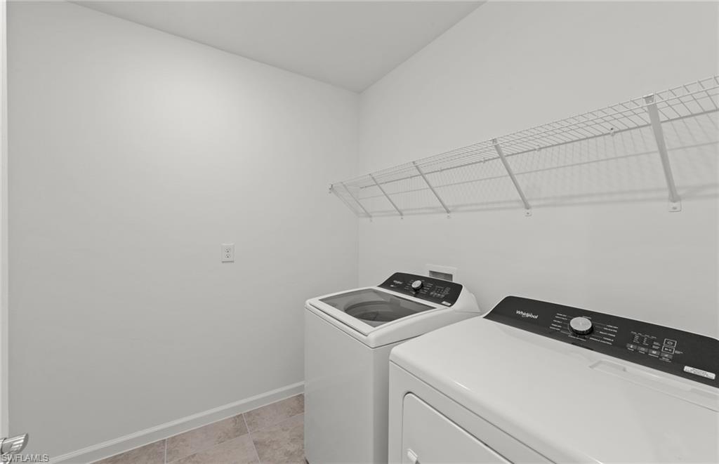 1137 Caloosa Breeze Dr Property Photo 10